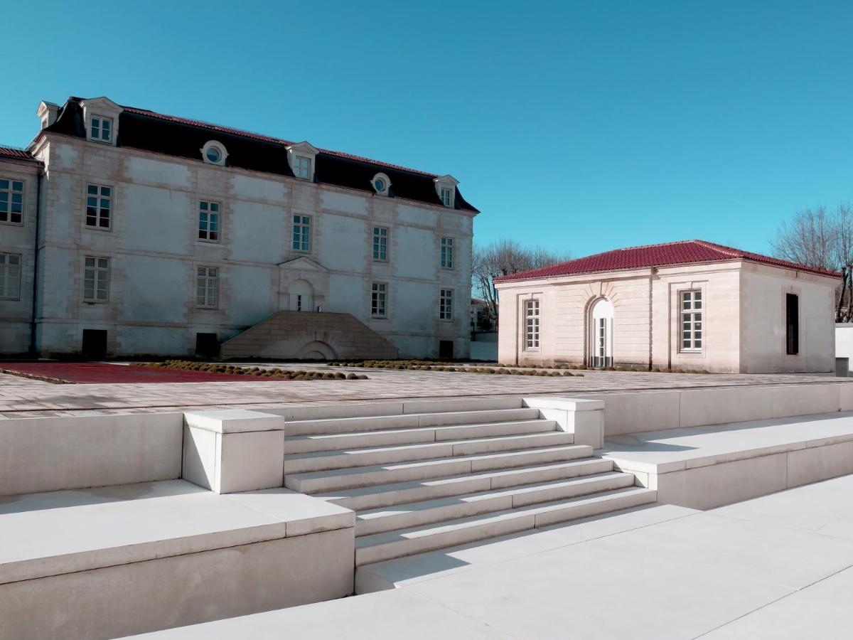 Residence De L'Arsenal Royal - Meubles De Tourisme Rochefort  Exterior photo